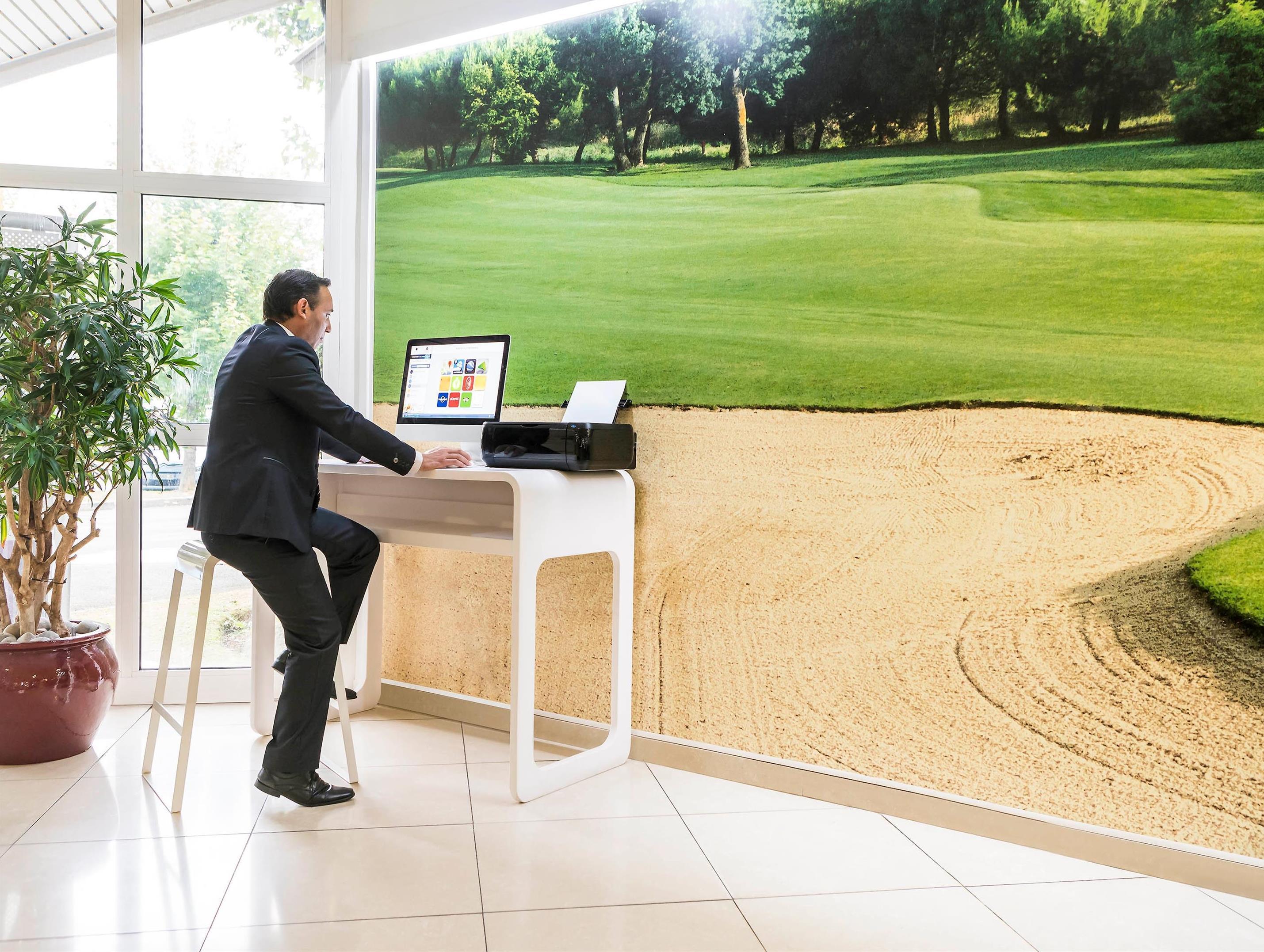 Hotel Novotel Senart Golf De Greenparc 4*